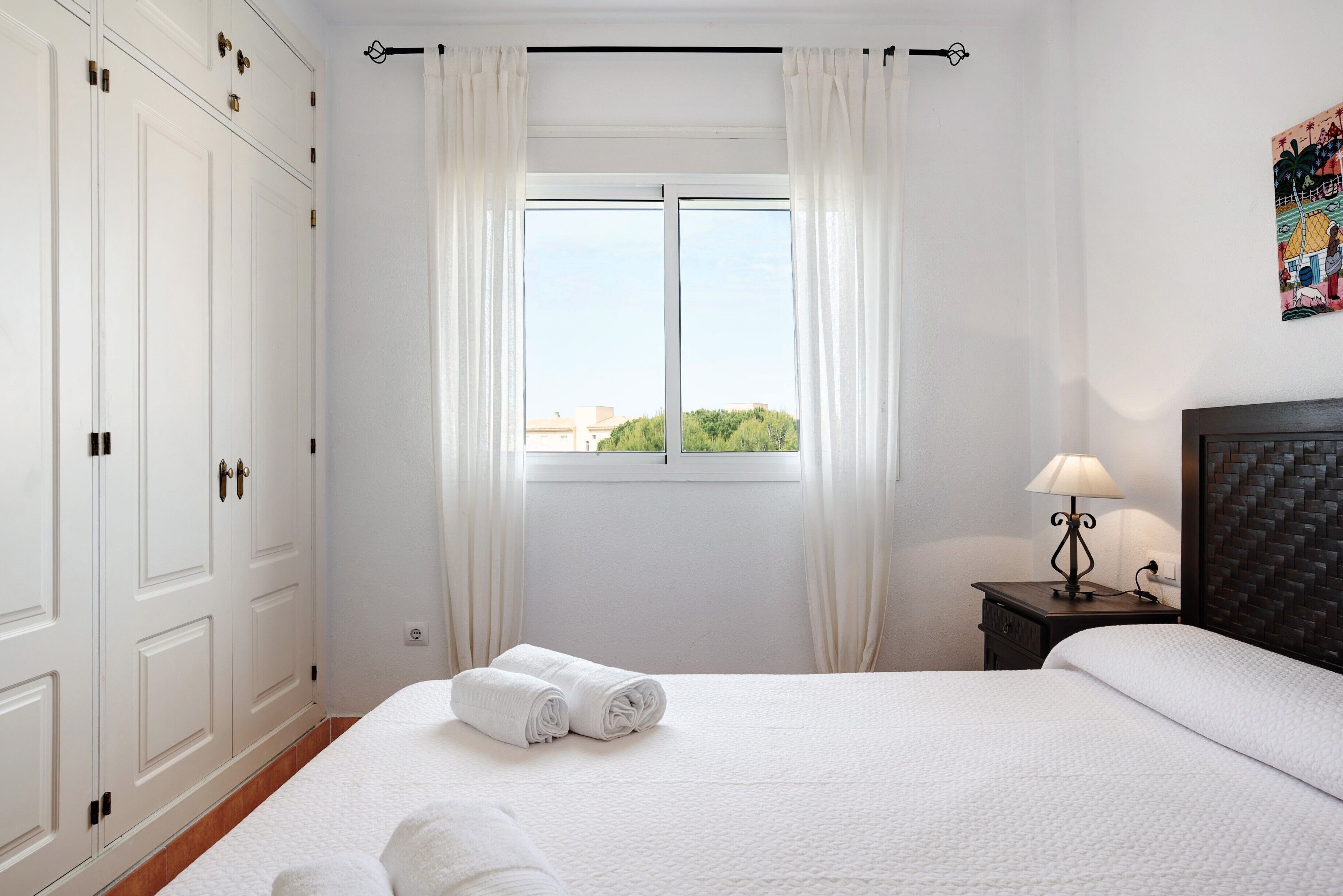 2 habitaciones, tabla de planchar con plancha y wifi gratis 