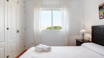 2 habitaciones, tabla de planchar con plancha y wifi gratis