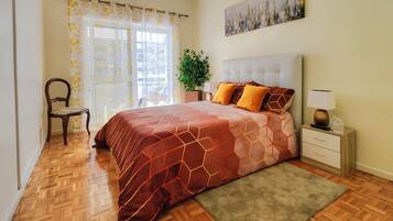 3 bedrooms, iron/ironing board, free WiFi, bed sheets