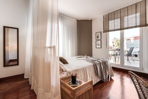 2 chambres, fer et planche à repasser, Wi-Fi, draps fournis