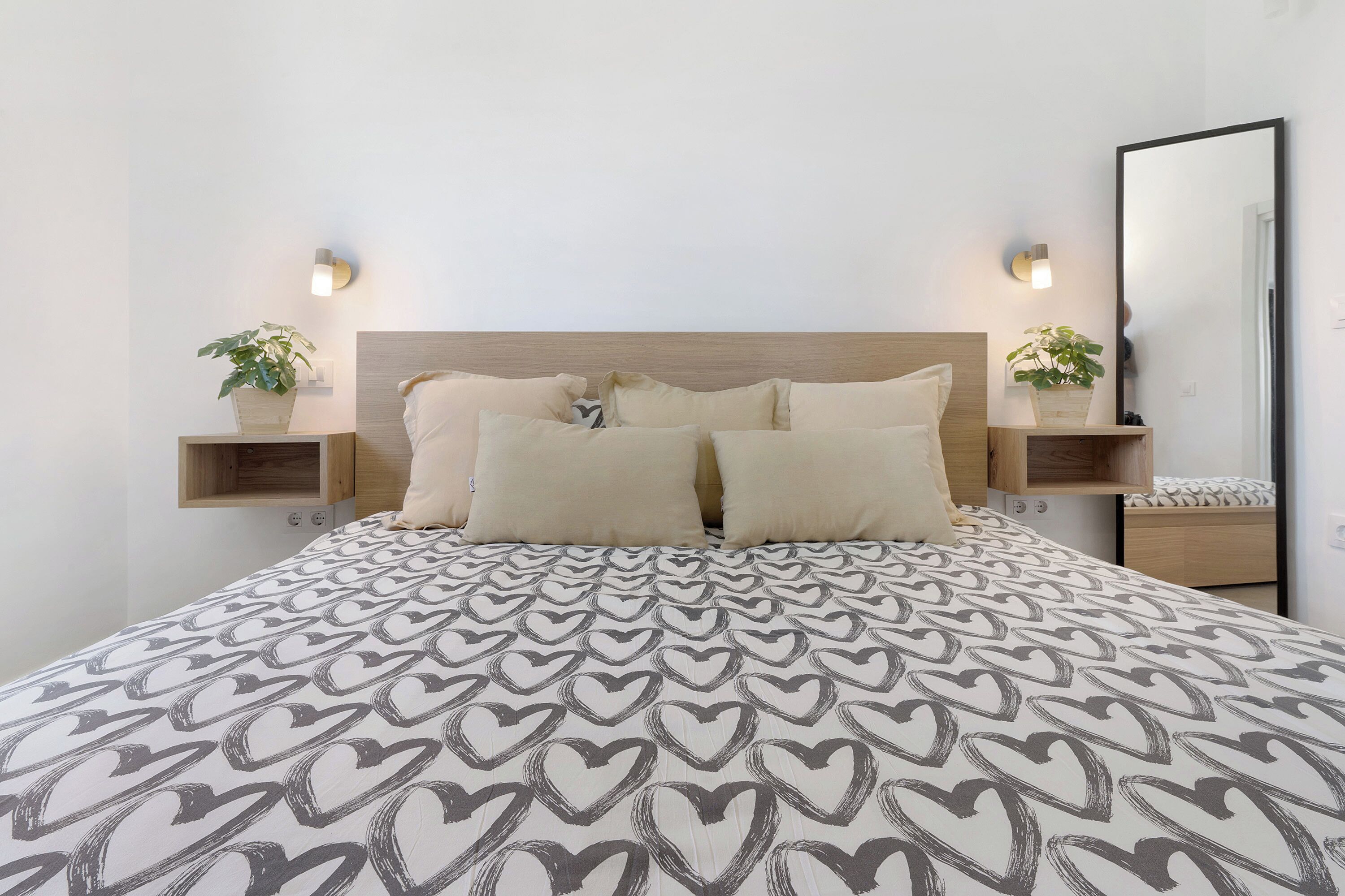 1 soverom, strykejern/-brett, wi-fi (inkludert) og sengetøy