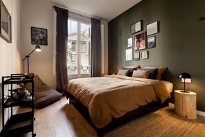 2 bedrooms, iron/ironing board, WiFi, bed sheets - Pumori - 2 bedrooms in Gràcia (Barcelona)