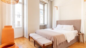 2 habitaciones, tabla de planchar con plancha y wifi gratis 