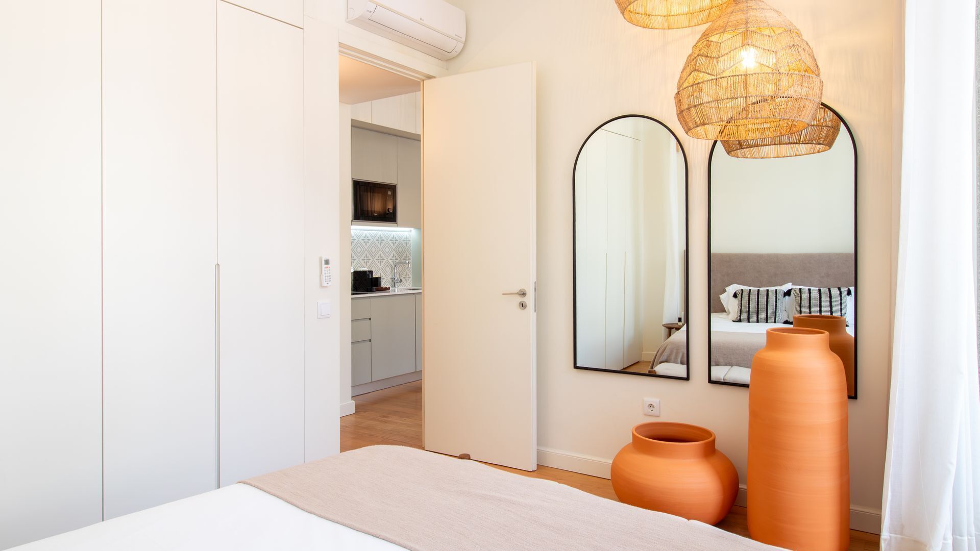 2 slaapkamers, een strijkplank/strijkijzer, gratis wifi, beddengoed