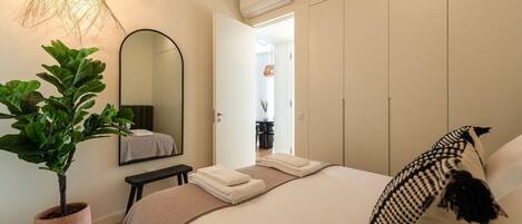 2 chambres, fer et planche à repasser, Wi-Fi gratuit, draps fournis