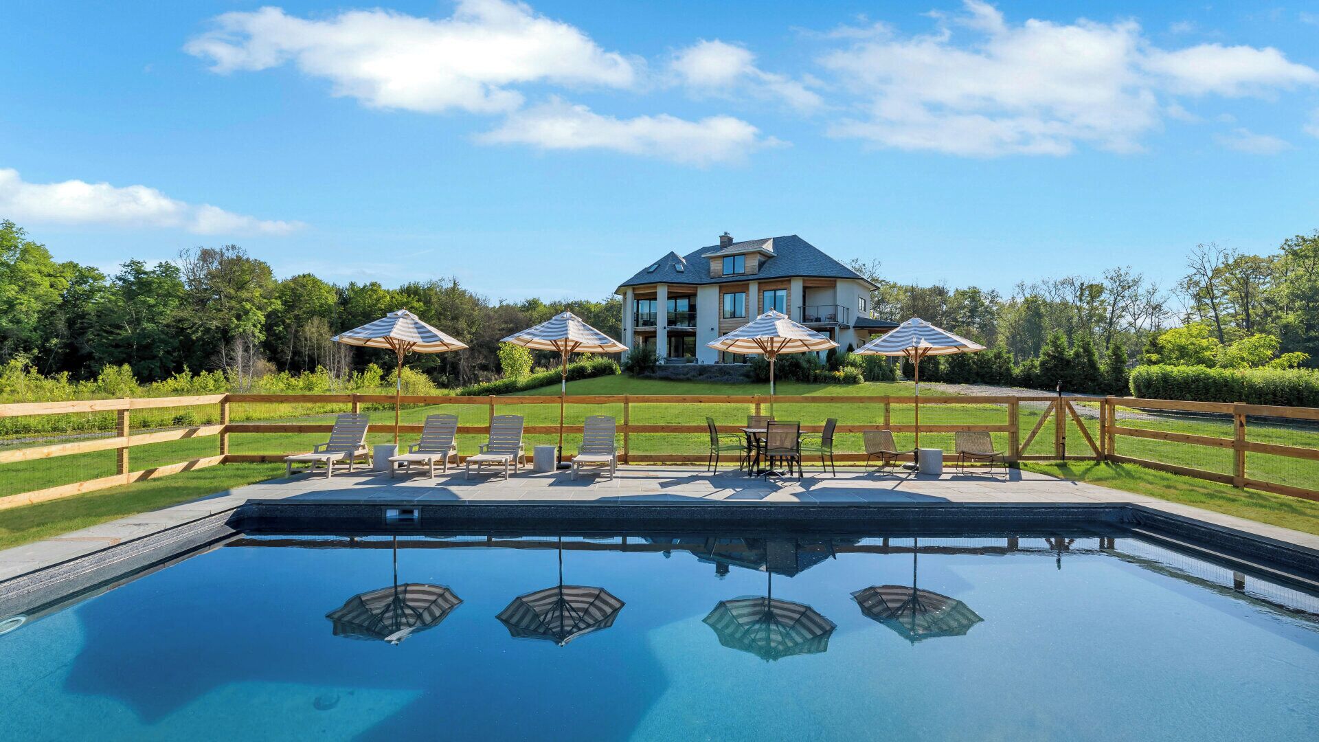 Private country estate on 14 acres w/ panoramic mountain views, 20 minutes...