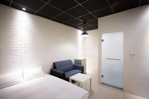 Quarto casal clássico | Quartos à prova de som, Wi-Fi de cortesia