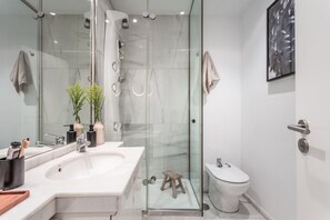 ヘアドライヤー