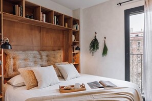 3 室のベッドルーム、アイロン / アイロン台、WiFi、ベッドシーツ