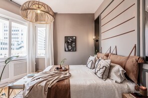 2 bedrooms, iron/ironing board, WiFi