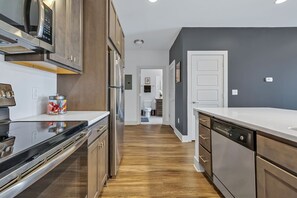 Fridge, microwave, oven, stovetop - Nashville Cowgirl by Barclé Group (Nashville)