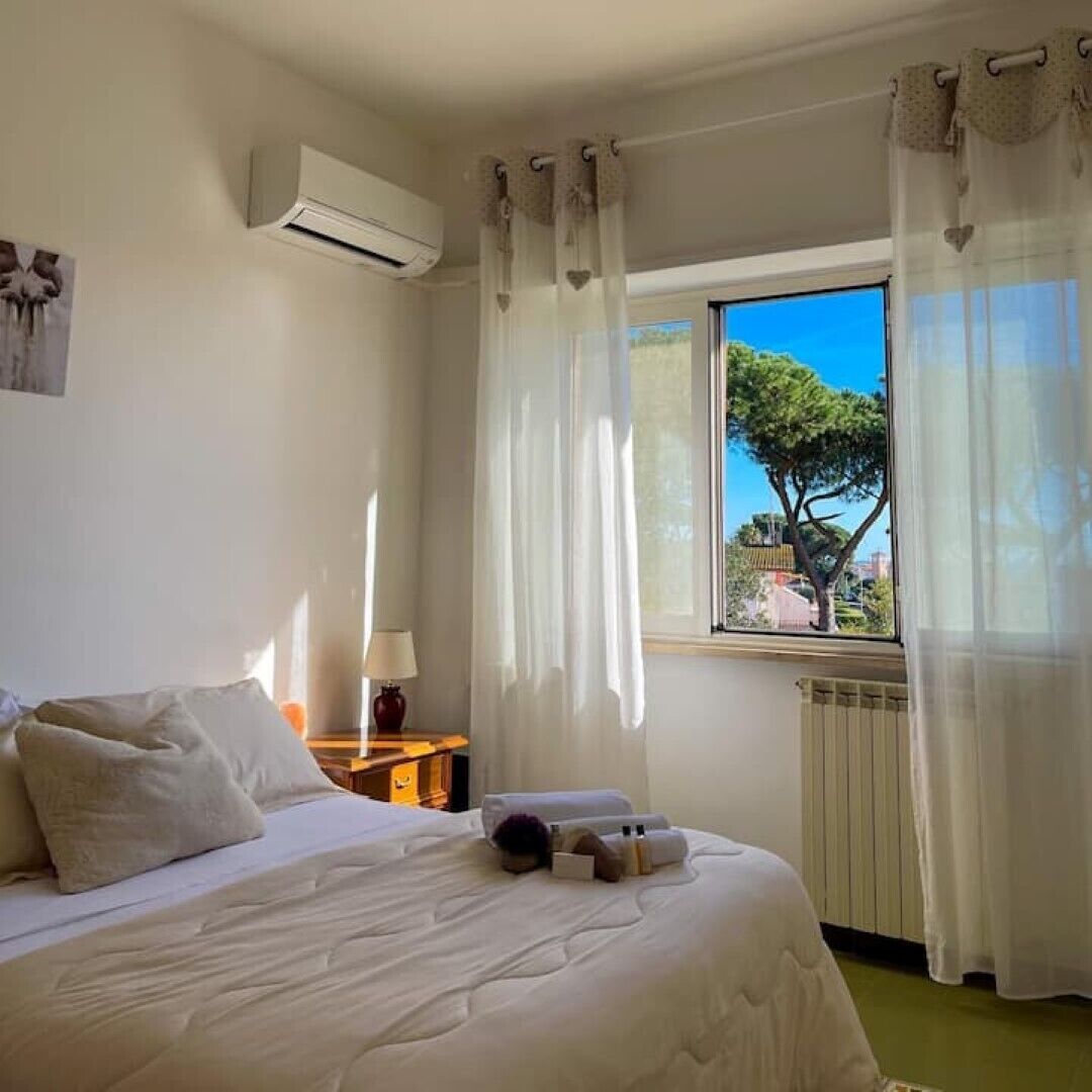 2 bedrooms, in-room safe, iron/ironing board, free WiFi