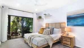 3 bedrooms, desk, iron/ironing board, travel cot - Heavens Gates - Secluded Off-Grid Retreat with Ocean Views & Lagoon Pool (Wangetti)
