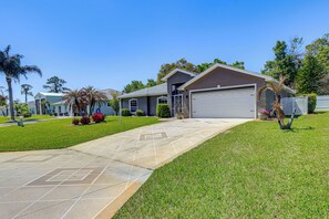 Property grounds - Saltwater Pool! Sebring Oasis Near Lake Jackson (Sebring)