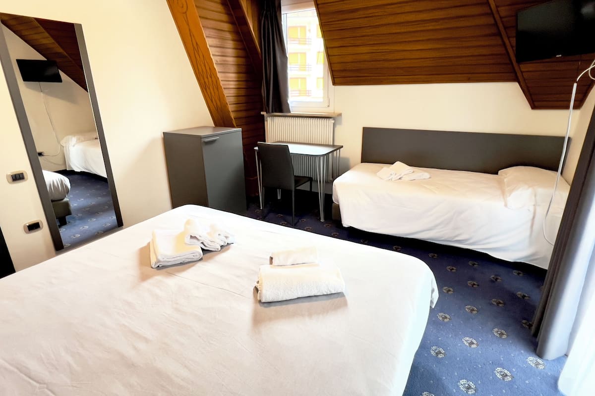 Superior Room | 1 bedroom, free WiFi, bed sheets