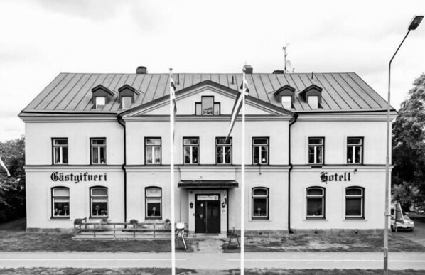 المنشأة من الخارج