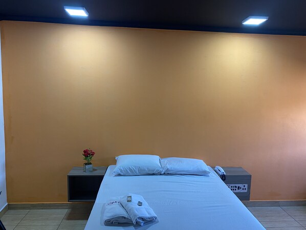 Wifi gratis y ropa de cama