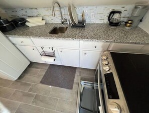 Fridge, microwave, oven