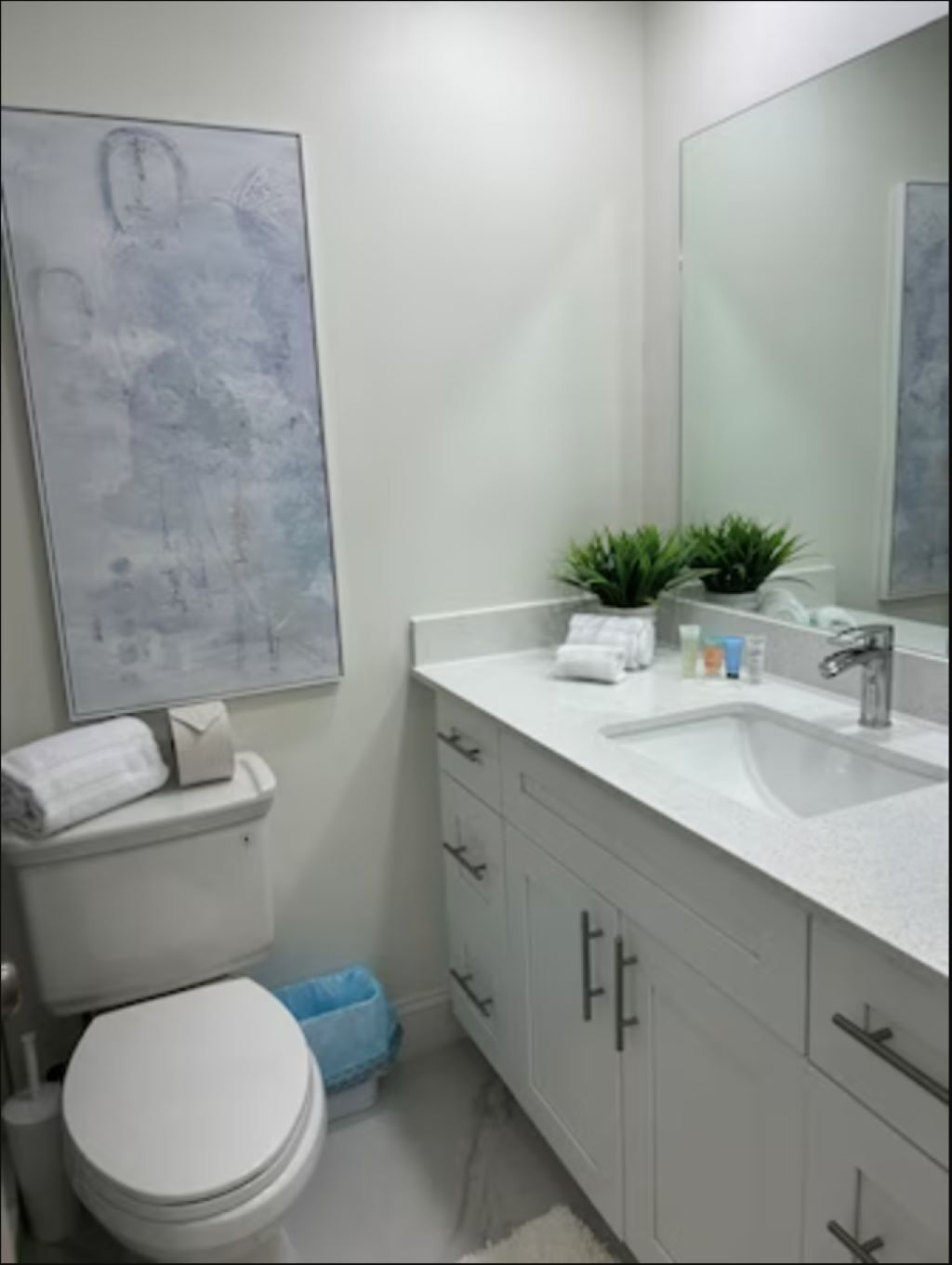 Intracoastal Living in Renovated 1/1