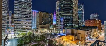 Downtown Larimer Square with amenities!