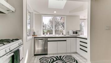 Fridge, microwave, oven, dishwasher