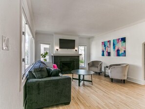 Smart TV, table football, ping pong, books