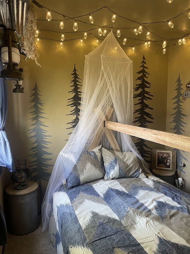 Our Little Cabin Oshkosh Vrbo