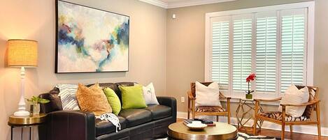 Télévision, cheminée