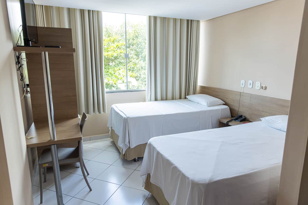 Standard-Zweibettzimmer, 2 Einzelbetten | Kostenloses WLAN, Bettwäsche