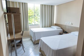 Standard Twin Room, 2 Twin Beds | Free WiFi, bed sheets - HOTEL GUAPINDAIA (Rio Branco)