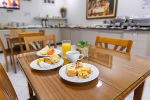 Free daily buffet breakfast  - HOTEL GUAPINDAIA (Rio Branco)