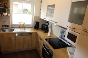 Køleskab, mikrobølgeovn, ovn, opvaskemaskine