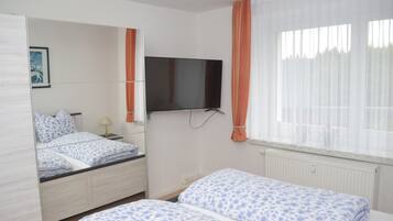 2 bedrooms, free WiFi, bed sheets