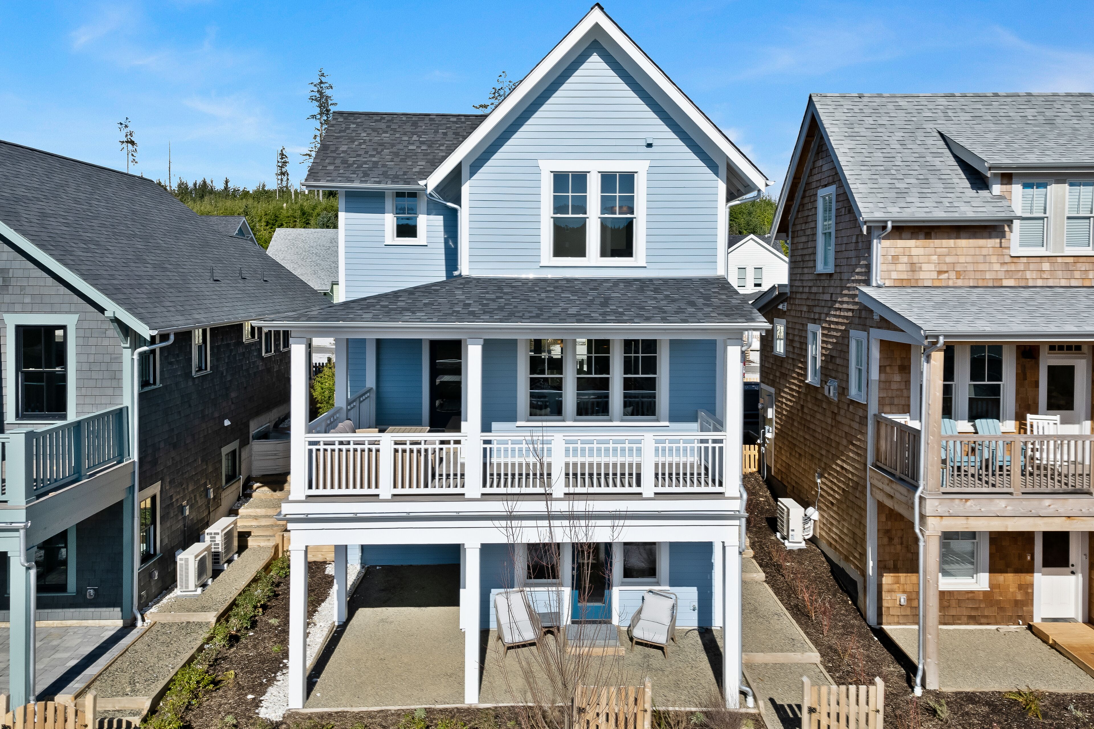 *New* Seabrook's Deja Blue: Dog Friendly, Hot Tub