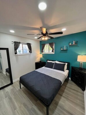 2 bedrooms, desk, iron/ironing board, free WiFi