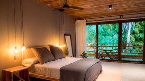 Panoramic Room, Balcony, Garden View