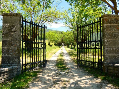 Scappo in Umbria, casale Beatrice