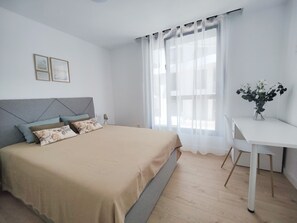 1 bedroom, WiFi, bed sheets