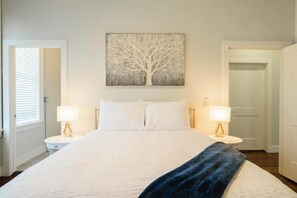 2 chambres, literie de qualité supérieure, fer et planche à repasser