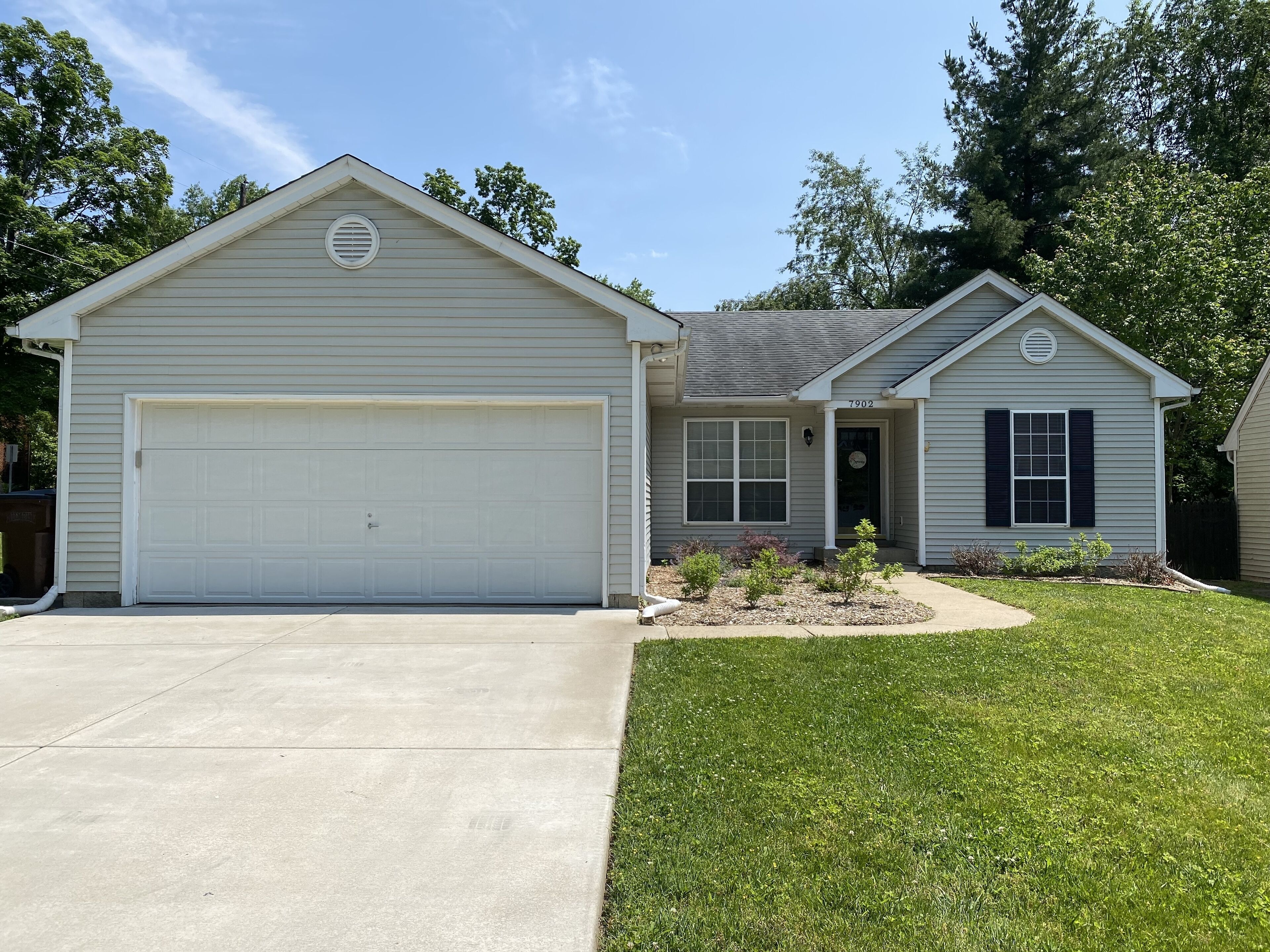 Adorable Ranch in East Lou!