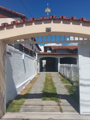 Property grounds - House in Cabo Frio (Cabo Frio)