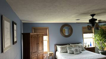 3 Schlafzimmer, Schreibtisch, Bügeleisen/Bügelbrett, kostenloses WLAN