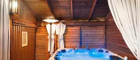 Maison en rangĂ©e Ălite | Baignoire Ă remous privĂ©e