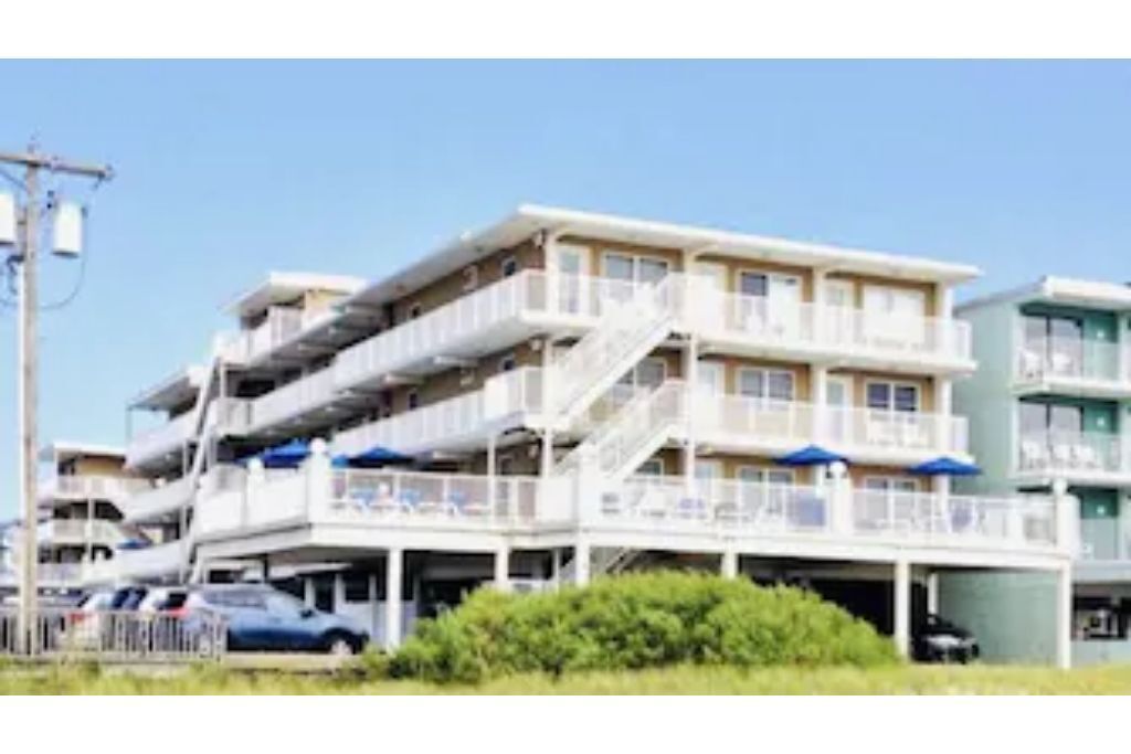 Oceanview in Wildwood Crest, Beach Block, two pools