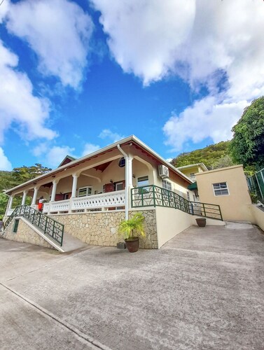 The Grenada Escape