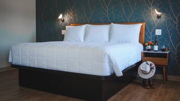 Chambre Double Deluxe, 1 trÚs grand lit, vue montagne | 1 chambre, literie de qualité supérieure, surmatelas, bureau