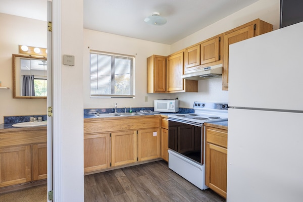 Family Quadruple Room, Kitchen | Private kitchen | Coffee/tea maker