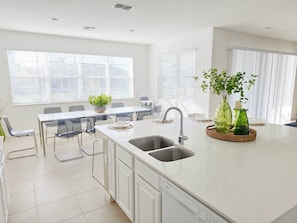 Dining - Lovely Villa at Kissimmee (Kissimmee)