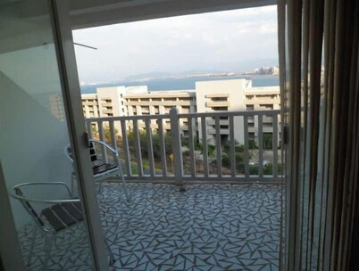 Apartamento con hermosa vista al mar