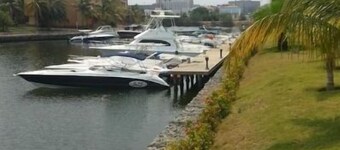 BEAUTIFUL ACCOMMODATION IN THE EL MORRO CANALS.